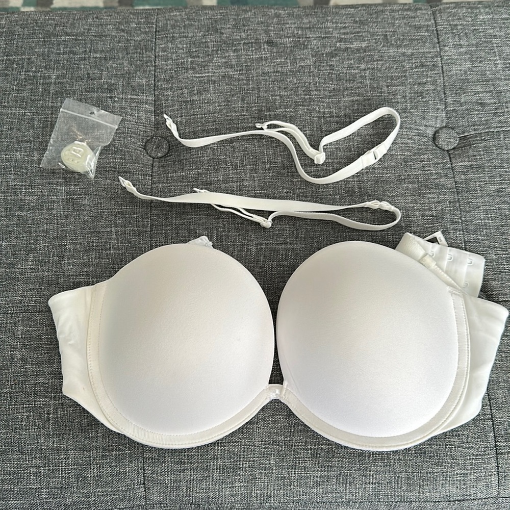 White strapless plunge push-up bra 34C with white and clear removable straps